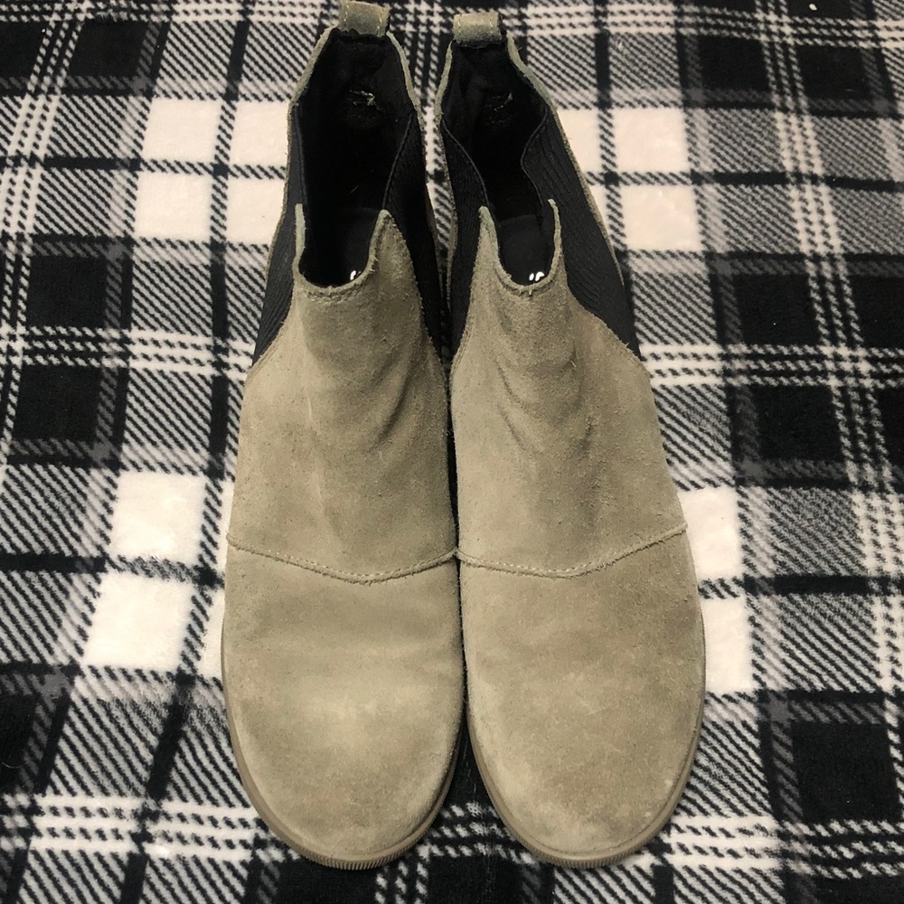 Sorel Olive Green Suede Chelsea Boots